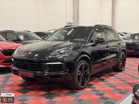 Porsche Cayenne, 3.0 l., off-road / crossover