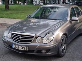 Mercedes-Benz E280, saloon / sedan