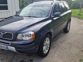 Volvo XC90, 2.4 l., off-road / crossover