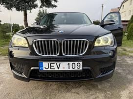 BMW X1, 2.0 l., off-road / crossover