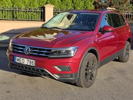 Volkswagen Tiguan, 2.0 l., off-road / crossover
