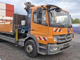 Mercedes-Benz ATEGO, su kranu