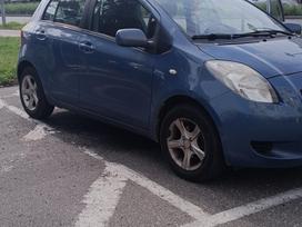 Toyota Yaris, 1.0 l., hatchback