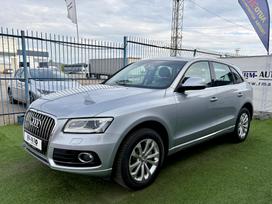Audi Q5, 2.0 l., off-road / crossover