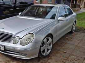 Mercedes-Benz E270, 2.7 l., Седан