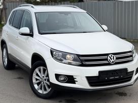 Volkswagen Tiguan, 2.0 l., off-road / crossover