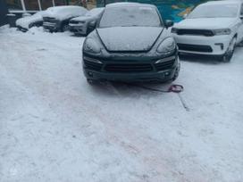 Porsche Cayenne dalimis. Porsche cayenne hybrid 3 0 tfsi sviesus salonas greičių