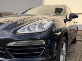 Porsche Cayenne, 3.0 l., off-road / crossover