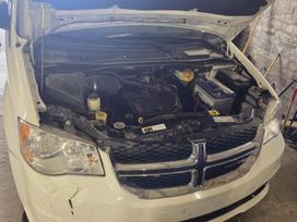 Chrysler Town & Country Variklio defektas greičių dėžė parduota