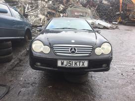 Mercedes-Benz C220