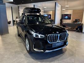 BMW X1, 1.5 l., off-road / crossover