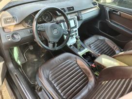 Volkswagen Passat, 2.0 l., saloon / sedan