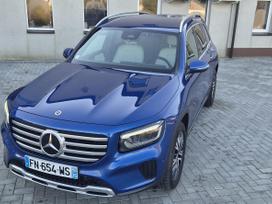 Mercedes-Benz GLB200, 2.0 l., off-road / crossover