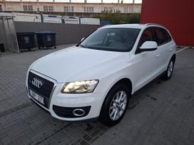 Audi Q5, 2.0 l., off-road / crossover