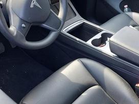 Tesla Model Y, 60 kWh, mpv / minivan