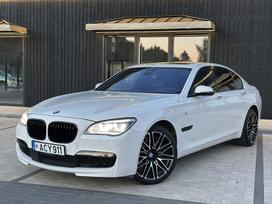 BMW 730, 3.0 l., Седан