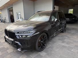 BMW X7, 3.0 l., off-road / crossover