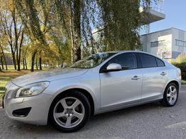 Volvo S60, 2.0 l., saloon / sedan