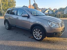 Nissan Qashqai+2, 1.5 l., off-road / crossover