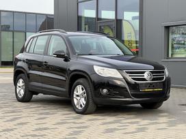 Volkswagen Tiguan, 1.4 l., off-road / crossover