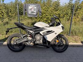 Triumph Daytona 660cc, спортбайки / superbikes