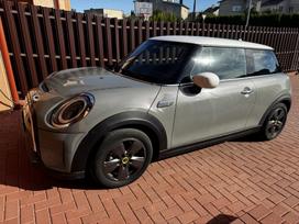 Mini Cooper SE, 34 кВт·ч, Хэтчбек