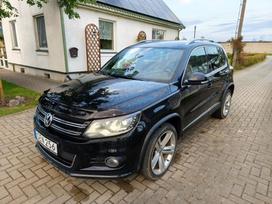 Volkswagen Tiguan, 2.0 l., off-road / crossover
