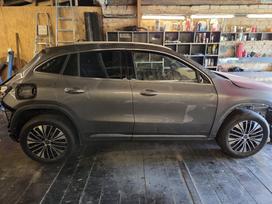 Mercedes-Benz EQA, 74 кВт·ч, Внедорожник / Кроссовер