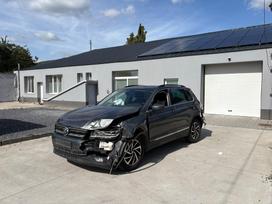 Volkswagen Tiguan, 2.0 l., off-road / crossover