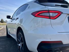 Maserati Levante, 3.0 l., Внедорожник / Кроссовер