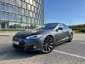 Tesla Model S, 85 kWh, hečbeks