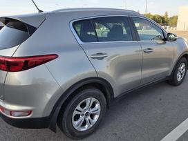 Kia Sportage, 1.6 l., off-road / crossover