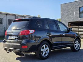 Hyundai Santa Fe, 2.2 l., off-road / crossover
