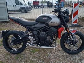 Triumph Trident 660cc, ielas motocikls