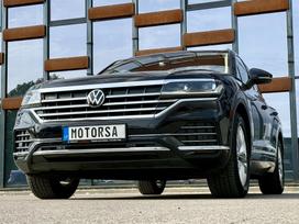 Volkswagen Touareg, 3.0 l., off-road / crossover