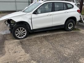 BMW X1, 2.0 l., off-road / crossover