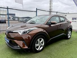 Toyota C-HR, 1.8 l., Внедорожник / Кроссовер