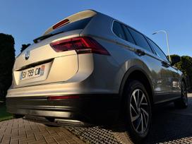 Volkswagen Tiguan, 2.0 l., off-road / crossover