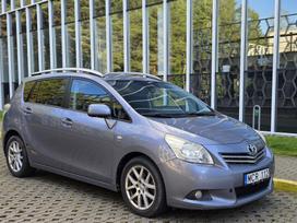 Toyota Verso, 2.2 l., hatchback