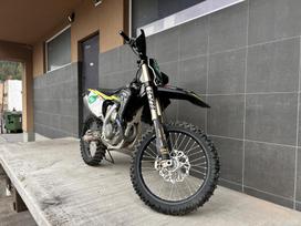 Triumph TF 250-X, krosiniai