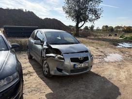 Toyota Yaris, 1.0 l., hatchback