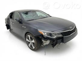 Kia Optima dalimis. Balticera MB patikimas