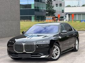 BMW 740, 3.0 l., sedanas
