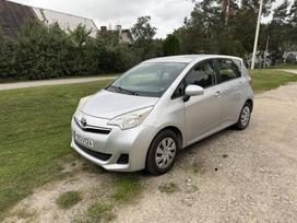 Toyota Verso-S, 1.3 l., Минивэн