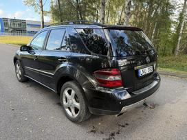Mercedes-Benz ML320, 3.0 l., visurgājējs / krosovers