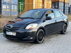 Toyota Yaris, 1.5 l., sedans
