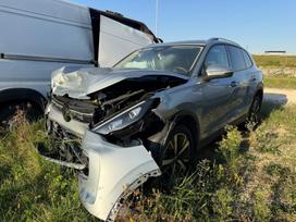 Volkswagen Tiguan, 2.0 l., off-road / crossover
