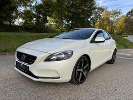 Volvo V40, 1.6 l., hatchback