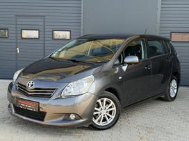 Toyota Verso, 2.0 l., mpv / minivan