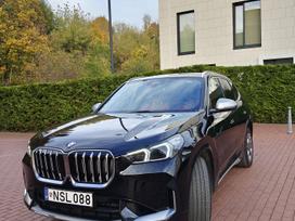 BMW X1, 2.0 l., off-road / crossover